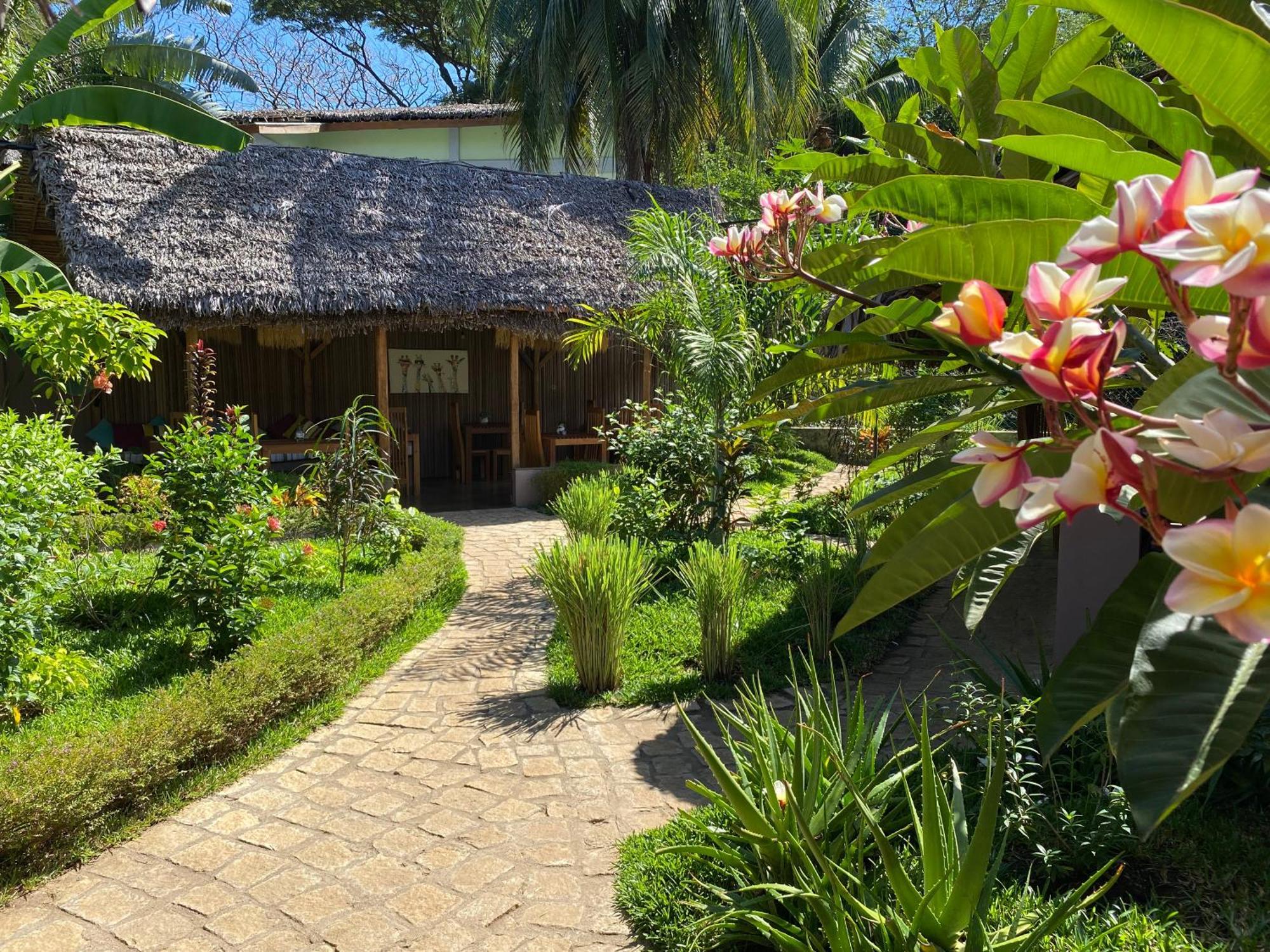 La Perle Rare De Nosy Be Hotel Амбатолоака Екстериор снимка